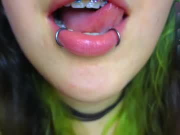 Profile of malicia_witch_