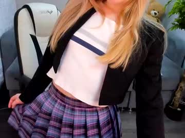 Profile of nellie_coy_