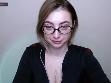 Profile of adellvai_