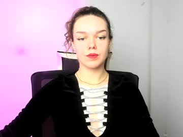 adell_curly