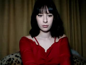 megan_kiss06