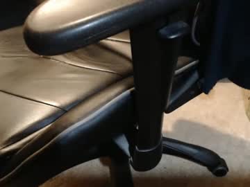 friskyfingers48