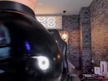 nicolle_bdsm