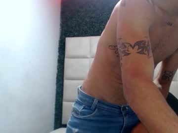 Profile of santi_sexyboy2024