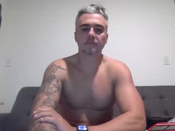 Jugray10 — Chaturbate male cam model