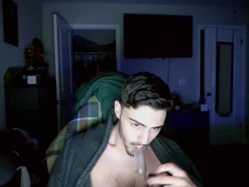 Kingblaze617902 — Chaturbate male cam model