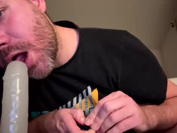 Lukyboyfuck — Chaturbate male cam model