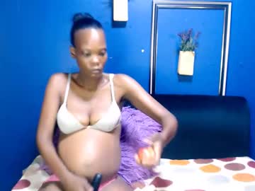 Silkyebonyxxx December 19, 2024