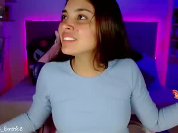 Kylie_Hottt_ January 04, 2025