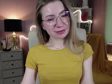 Mia_Luxx92 February 01, 2025