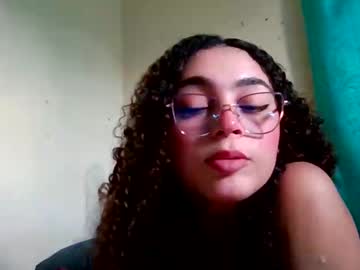 Anabella_77 February 01, 2025