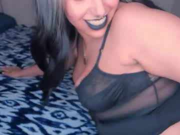 Xocurvyrae February 03, 2025