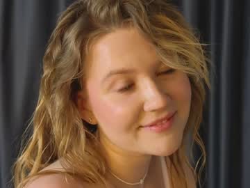 Blondy_Glamor February 04, 2025
