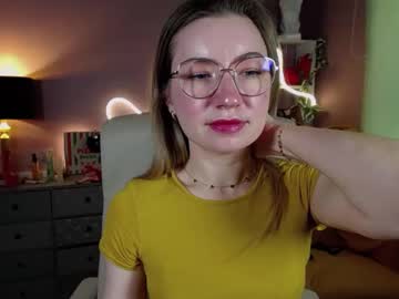 Mia_Luxx92 March 17, 2025