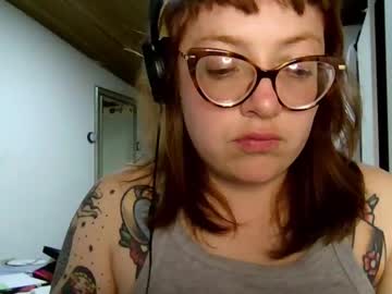 Ezlngirl April 08, 2025