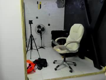 Darlingbdsm_ April 21, 2025
