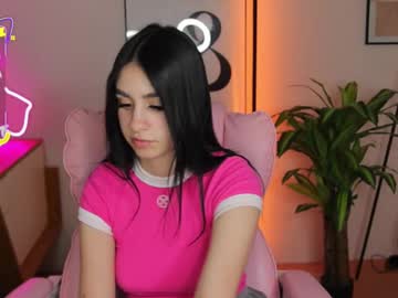 Dina_Foxxx April 22, 2025