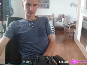 Overkneebabe May 20, 2025