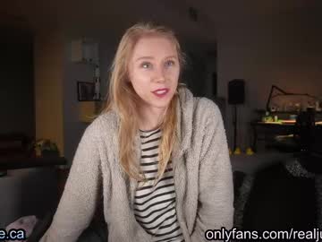 Julia_Jane May 21, 2025