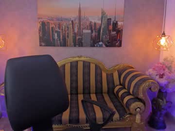 Melany_Brunette August 31, 2025