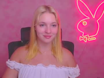 _Mila_La_ September 01, 2025