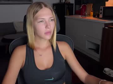 Mia_Floo September 26, 2025