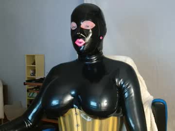 Latex_Doll_Iris September 28, 2025