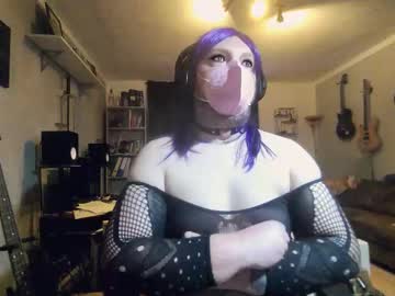 Sissylovedoll October 03, 2025