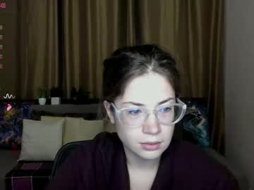Alicia_Folow October 04, 2025