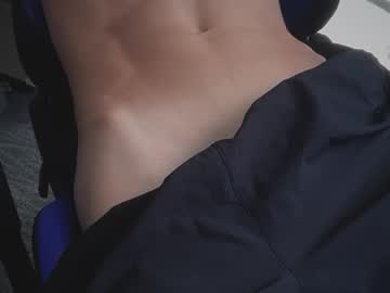 Dickbboy19 October 05, 2025