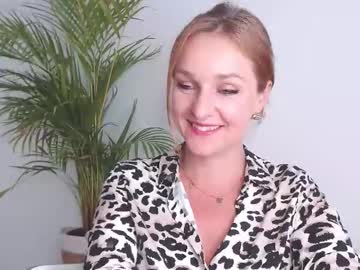 Alicialux October 14, 2025