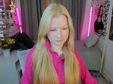 Laly_Peach October 18, 2025