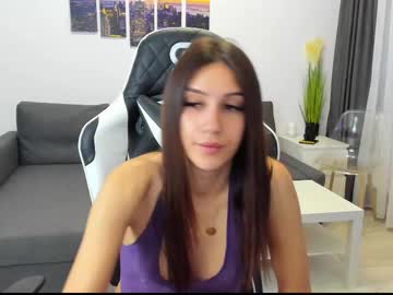 Kimi_Ivy October 19, 2025