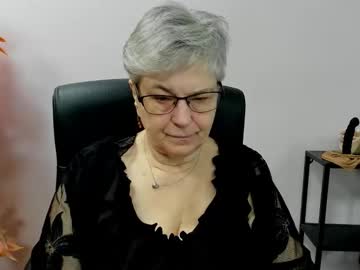 Iris_Xdesire October 29, 2025