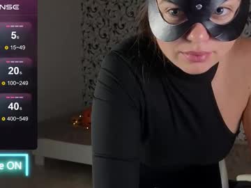 Milania_Hot_Foxy October 31, 2025