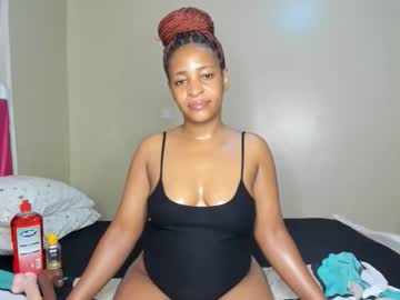 Kinkylyla October 31, 2025