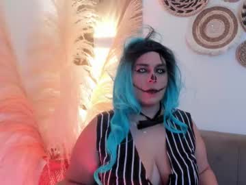 Martina_Foxy_ October 31, 2025