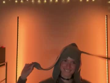 Shadebabe November 01, 2025