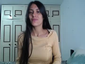 Alejaxxxhot November 07, 2025