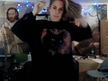 Katiecutie_5 November 07, 2025