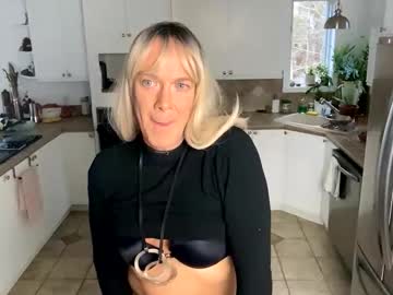 Viviannexxx2022 November 08, 2025