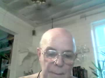 Nudistjavist November 12, 2025