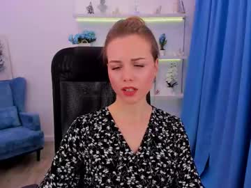 Mileygloss November 16, 2025