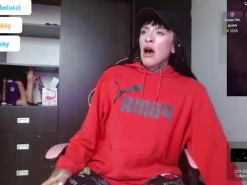 Charlotbelucci_ November 16, 2025