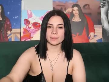 Nikki_Kardashian November 18, 2025