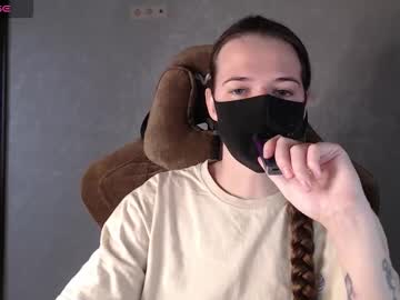 M00n8kiki November 19, 2025