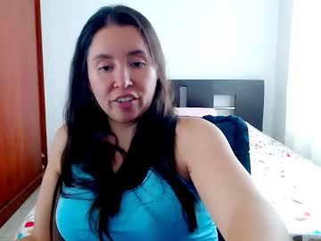 Emely_Sexx November 19, 2025