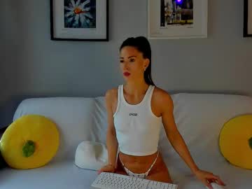 Bella_Hot77 November 23, 2025