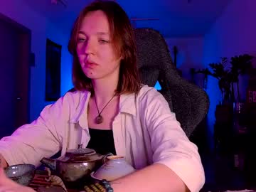 Leona_Nick November 23, 2025