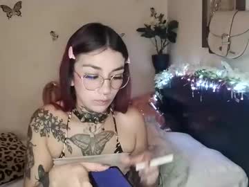 Emilywhitee_ November 24, 2025
